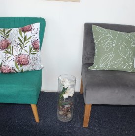 Comfortable consultation seating area at CarenM